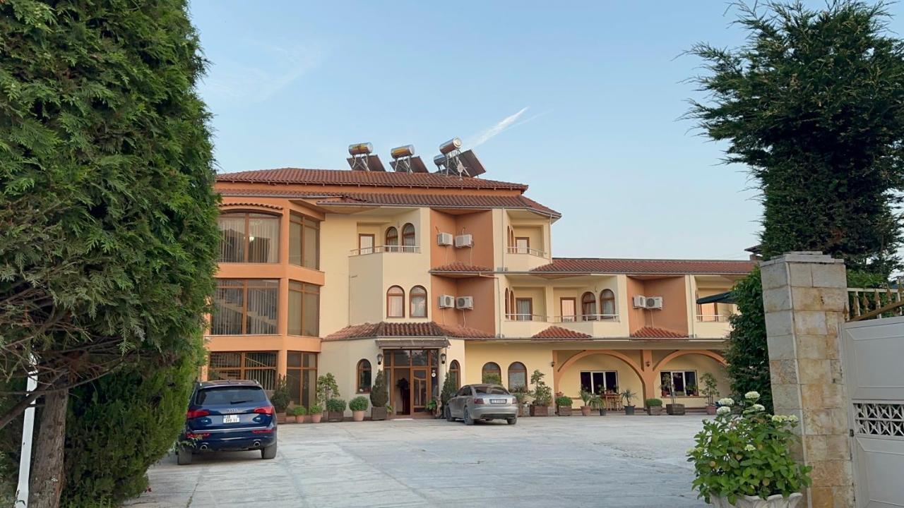 Rritja E Koranit Tushemisht Exterior foto